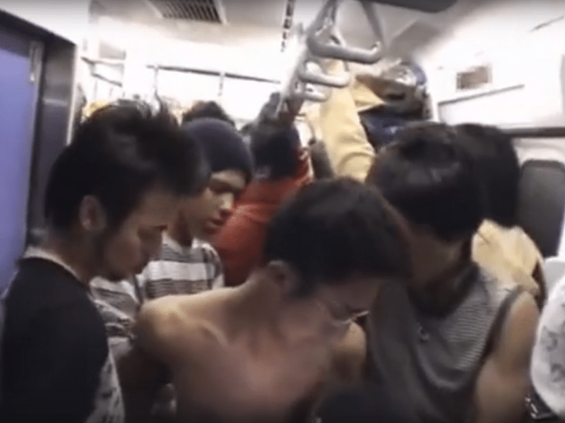 既婚のんけ フェラ抜き100％
【厳選！おすすめゲイビデオ】運行中の本物の電車内でエリートリーマンが犯される！『ノンケ痴漢エクスプレス』
