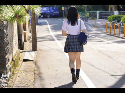 【ゲイ目線で見るノンケAV】親父中年オヤジ【最新作】ヤラレざかり 実家アパートの隣に住むおっさんと大人になりたい少女がプチ反抗期で両親の目を盗んで半同棲生活 江澄ゆゆ