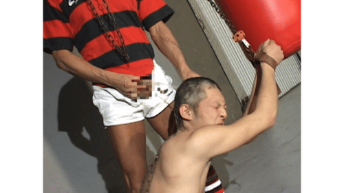 【男の門｜厳選！ゲイ動画｜SM｜調教｜浣腸】ラグビー新人部員をしごく！毛を剃り筋肉質の体を百叩き！！